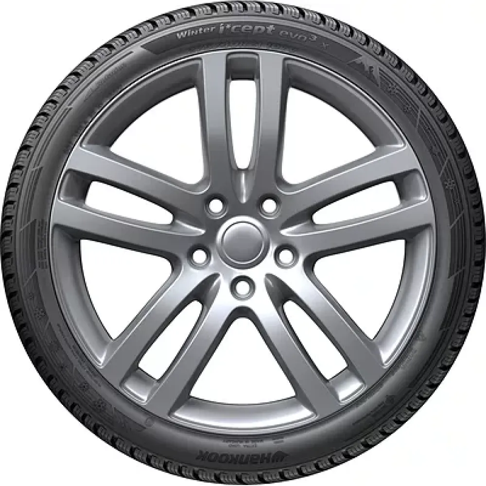 Hankook W330A i cept Evo3 215/65 R17 99V