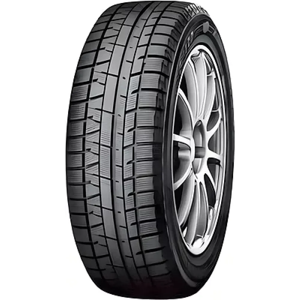 Yokohama Ice Guard IG50 235/45 R18 94Q
