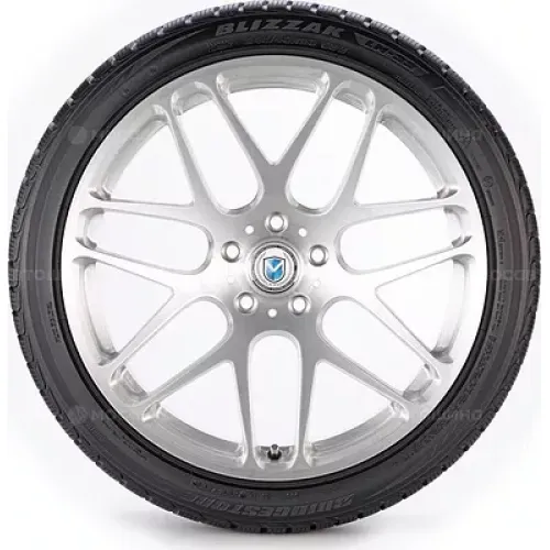 Bridgestone Blizzak LM32 225/60 R16 98H (AO)