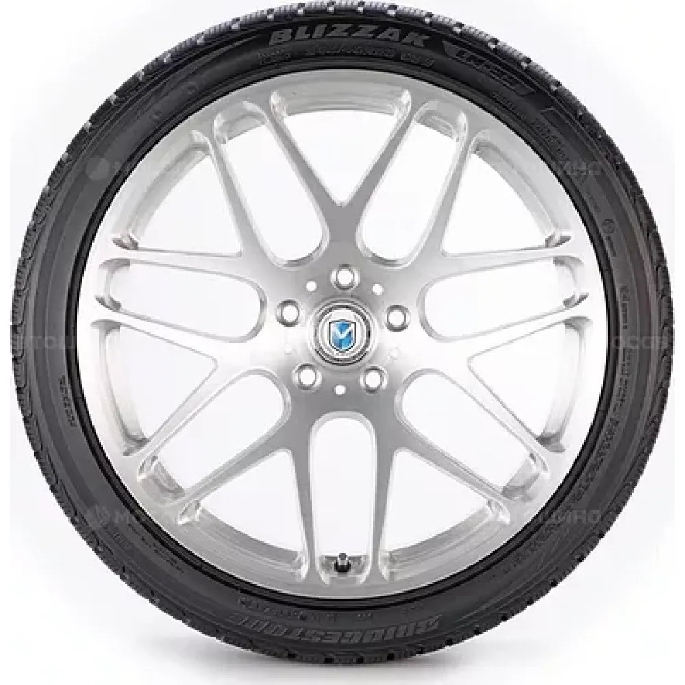 Bridgestone Blizzak LM32 245/45 R19 102V XL