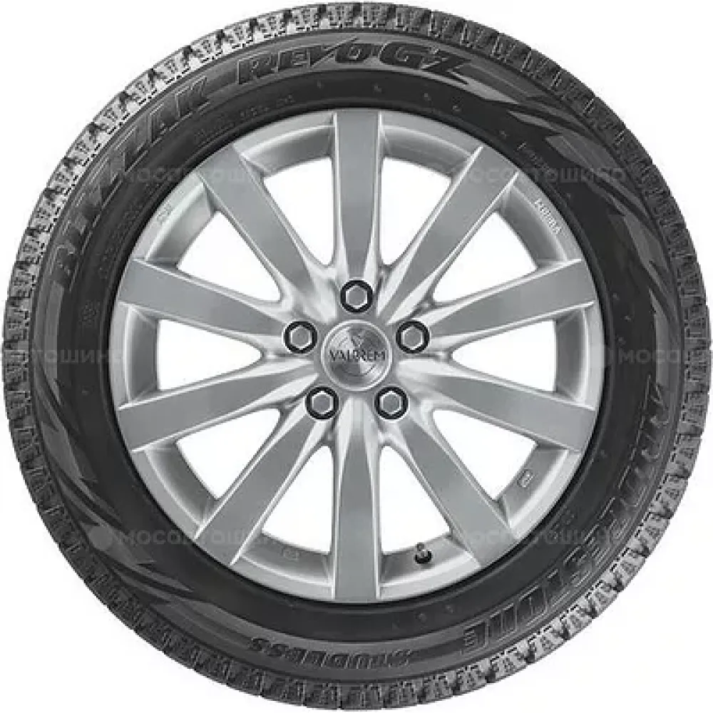 Bridgestone Blizzak REVO GZ 245/45 R17 95S