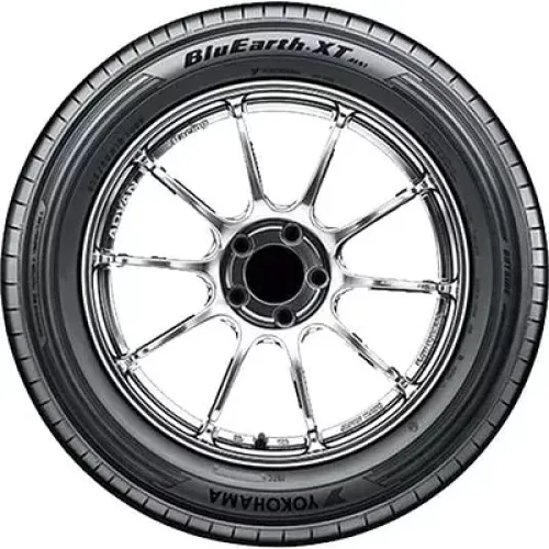 Yokohama Bluearth-XT AE61 235/60 R17 102V