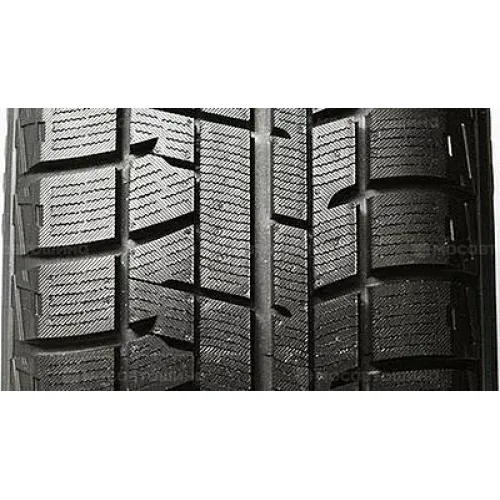 Yokohama Ice Guard IG50 235/45 R18 94Q